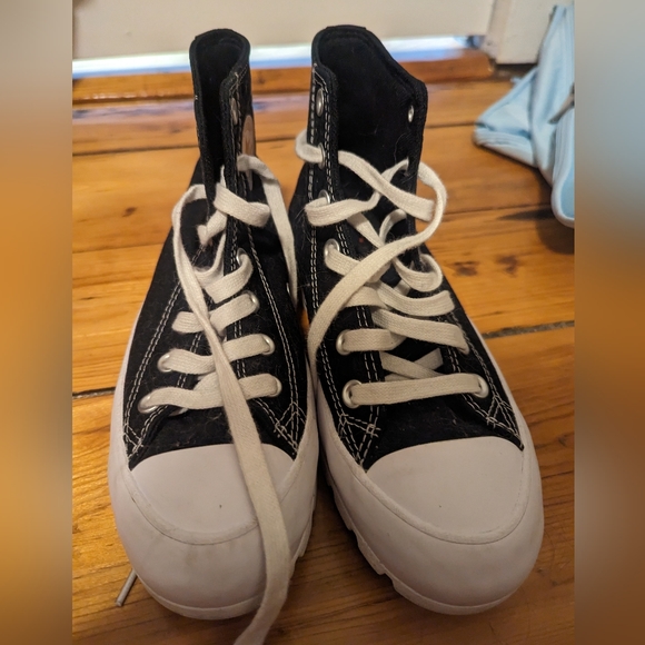 Black Platform Converse - Picture 2 of 4